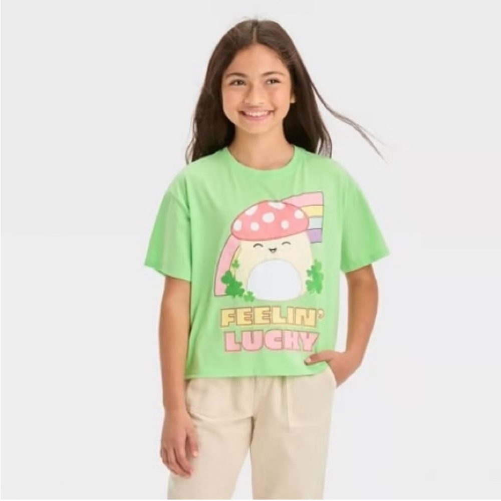 Squishmallows Feelin' Lucky Rainbow Boxy
Short Sleeve Shirt